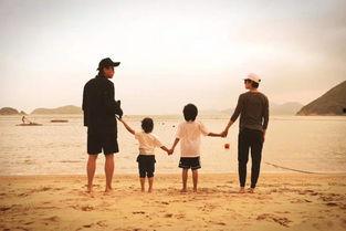 邓超全家福照片,幸福瞬间，温馨满溢